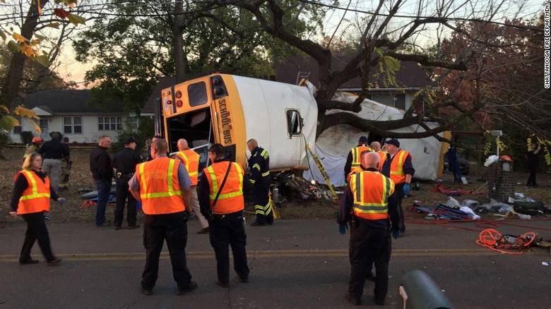 امریکہ میں سکول بس کو حادثہ،چھ افراد ہلاک