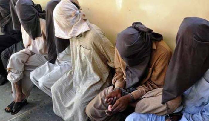 کراچی:پولیس کی مختلف علاقوں میں کارروائیاں، 5 ملزمان گرفتار