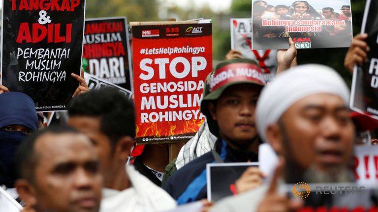 میانمار میں روہنگیا آبادی پر تشدد: احتجاجی مظاہرین میں ملائیشیا کے وزیر اعظم بھی‎