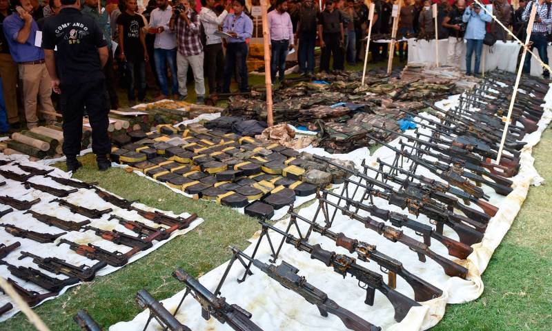 پولیس نے عزیزآباد اسلحہ کیس حل کیے بغیر بند کر دیا