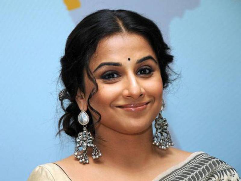 بھارتی فلم انڈسٹری کی مشہور و معروف اداکارائیں کس چیز سے ڈرتی ہیں?