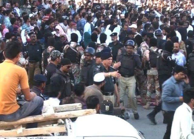 کراچی اور حیدر آباد میں پولیس اور متحدہ لندن کارکنوں میں جھڑپ