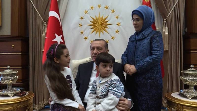ٹویٹر پر شام کے رنج و الم کی کہانیاں سنانے والی بانا العابد کی ترک صدر سے ملاقات
