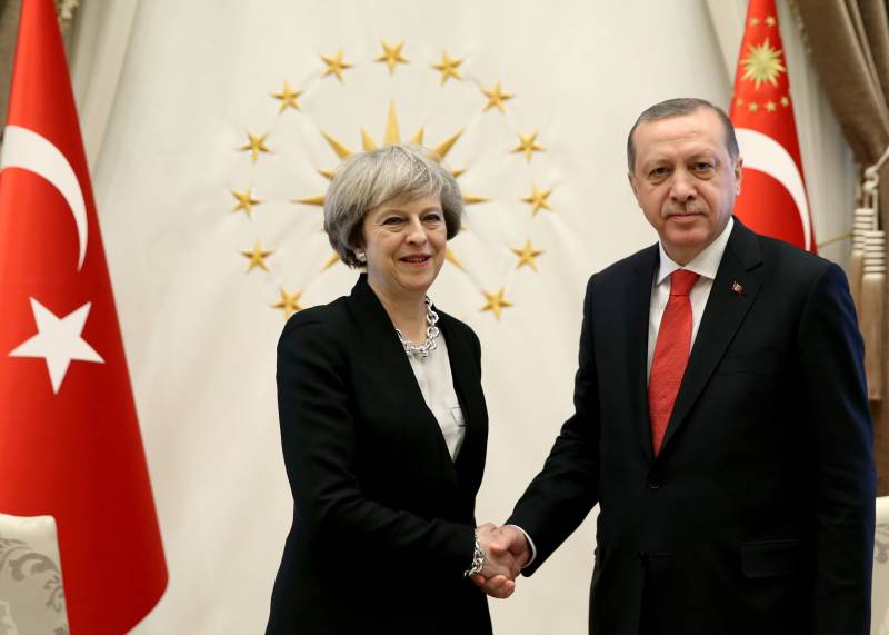 برطانیہ ،ترکی کو لڑاکا طیارے بنانے میں مدد فراہم کر ے گا