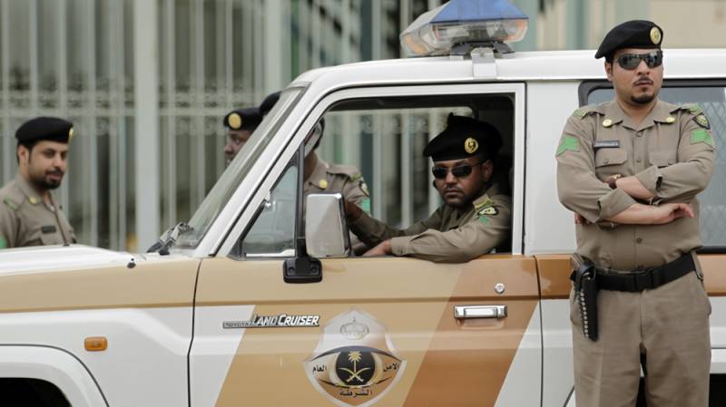 سعودی عرب میں غیر ملکی شہریوں کے کمروں سے اشیا چرانے والا گروہ گرفتار