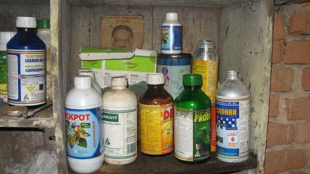 غیرقانونی و سمگل شدہ زرعی ادویات کی فروخت پر مقدمات درج 