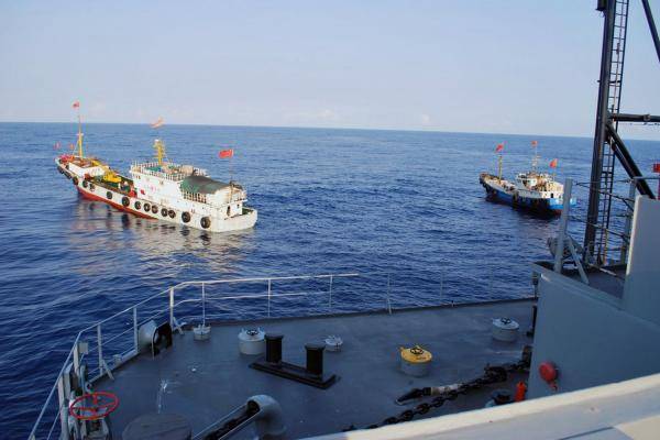 چین کی اپنی سمندری حدور میں امریکی بحری جنگی کشتی کے گشت کی سخت مذمت