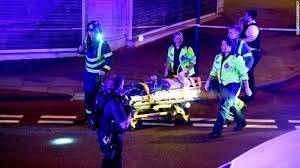 لندن:نامعلوم شخص نے نماز پڑھنے والوں وین چڑھا دی ،ایک شخص جان بحق متعدد زخمی 