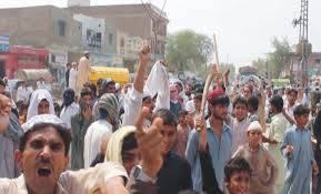 فیصل آباد:لوڈشیڈنگ کیخلاف عوام سراپا احتجاج، سڑکیں بلاک کر دیں