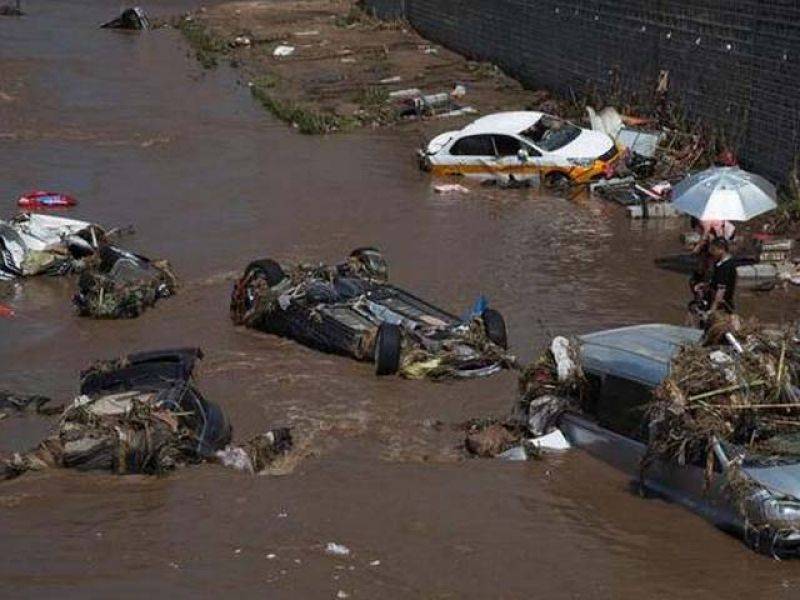 چین میں سیلاب سے 18 افرادہلاک ہو گئے، لاکھ سے زائد افراد نقل مکانی کرنے پر مجبور