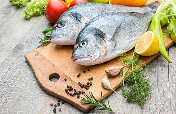 مچھلی کا گوشت استعمال کرنے سے فالج کا خطرہ کم ہو تا ہے، ماہرین