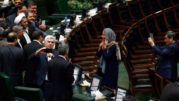 ایرانی پارلیمنٹ میں ہونے والی تقریب نے ایرانیوں کو شرمندہ کر دیا