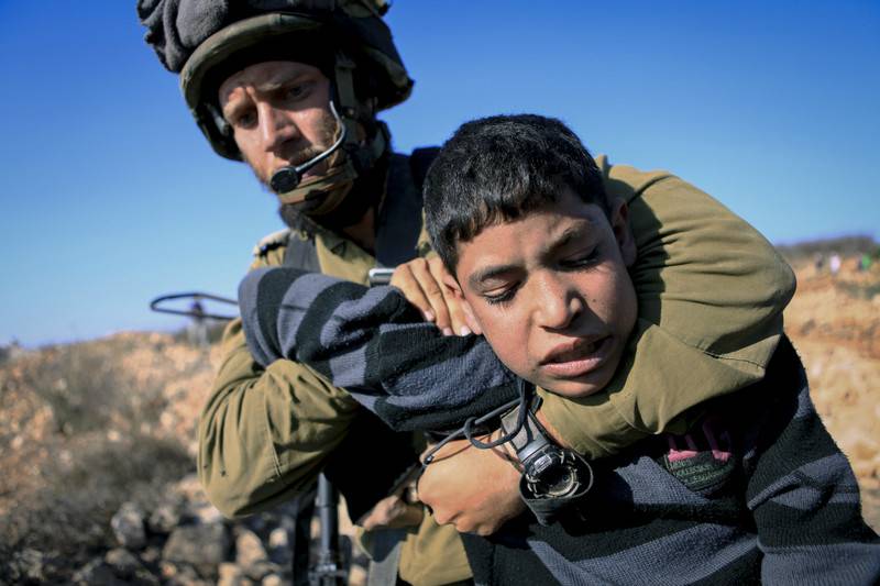 اسرائیل کی جیلوں میں 100 فلسطینی بچے قید 