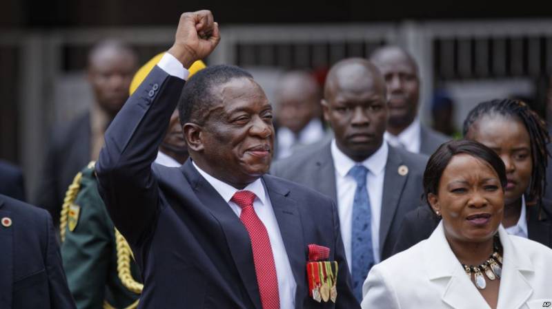 ایمرسن منانگاوا نے زمبابوے کے صدر کے عہدے کا حلف اٹھا لیا