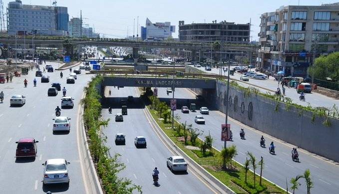 لاہور میں نقل وحرکت کے لیے کون سی شاہراہیں کھلی ہیں ؟ ٹریفک پلان جاری 