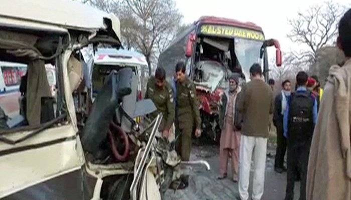 گوجرانوالہ میں وزیر آباد کے قریب ٹریفک حادثہ، 6 افراد جاں بحق