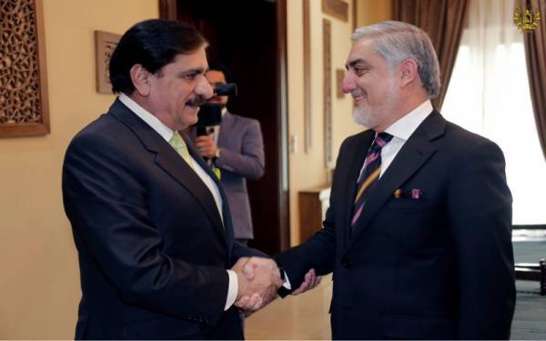 طالبان کو نئی امن پیشکش سے فائدہ اٹھانا چاہئے،ناصر جنجوعہ اور افغان چیف ایگزیکٹو کے درمیان ملاقات میں اتفاق