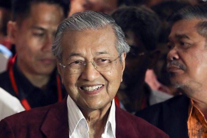 ملائیشیا، سابق وزیراعظم مہاتیر محمد 115نشستوں کے ساتھ کامیاب