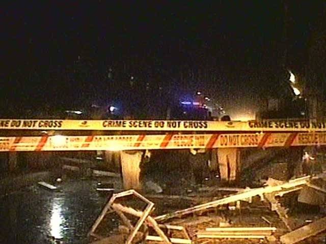پشاور دھماکے میں ایک خاندان کے 5 افراد جاں بحق