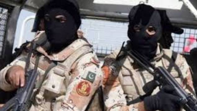 رینجرز سندھ نے شہر کے مختلف علاقوں میں کارروائیاں کرتے ہوئے 5 ملزمان کو گرفتار کرلیا