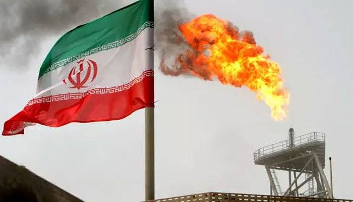 امریکا نے جوہری معاہدہ ختم ہونے کی وجہ سے ایران پر دوبارہ پابندیاں لگا دیں 