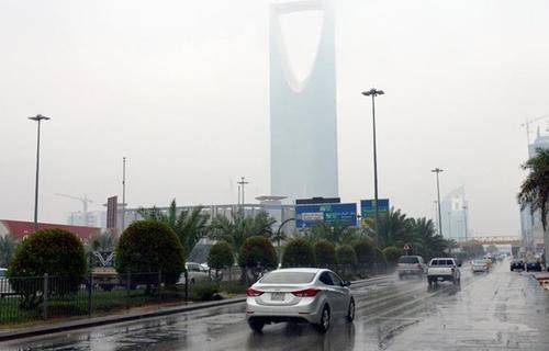 سعودی عرب کے بیشتر علاقوں میں آج سے جمعہ تک بارش کا امکان