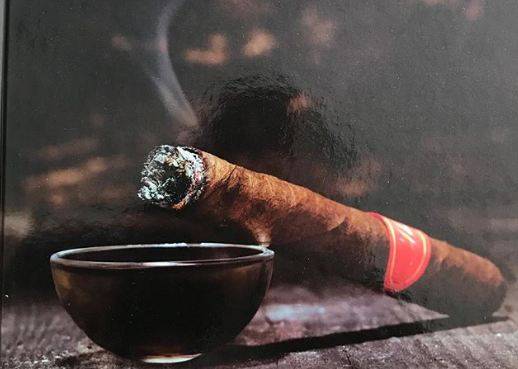 سگریٹ نوشی پھیپھڑوں کے کینسر کا سبب بنتی ہے 