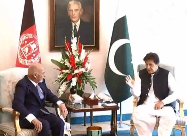 وزیراعظم اور افغان صدر کے درمیان ملاقات، دو طرفہ تعلقات پر تبادلہ خیال