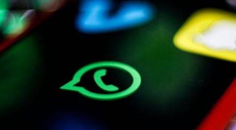 حکومت کا سرکاری ملازمین کے سوشل میڈیا  کے استعمال پر پابندی عائد کرنے کا فیصلہ