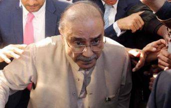 سابق صدر آصف زرداری خصوصی طیارے کے ذریعے کراچی منتقل