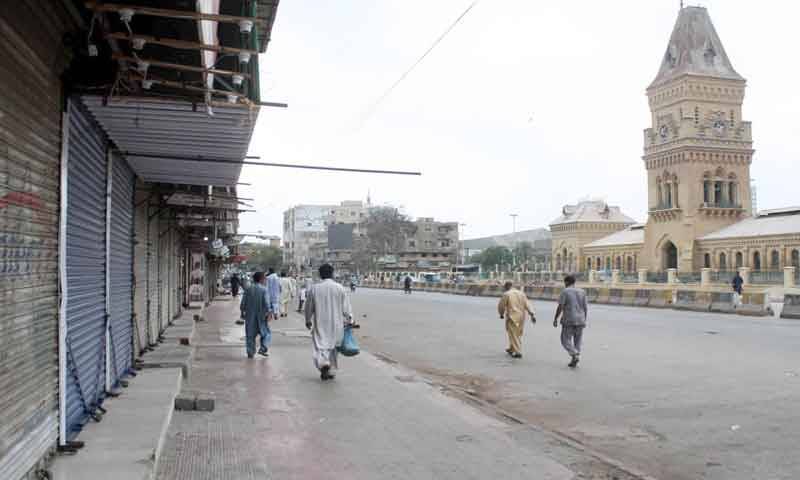 کورونا: پشاور کے مزید چار علاقوں میں اسمارٹ لاک ڈاؤن کا نوٹیفکیشن جاری 