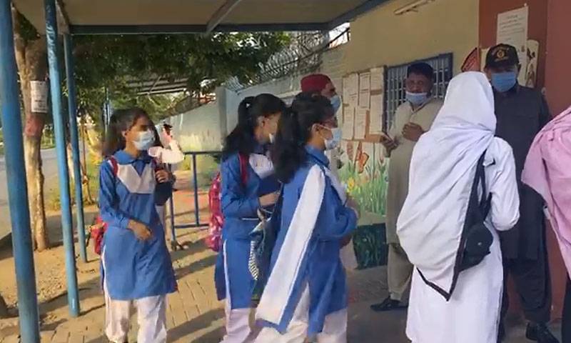 کورونا وائرس: خیبرپختونخوا کے اسکولز میں بریک ختم کرنے کا فیصلہ 