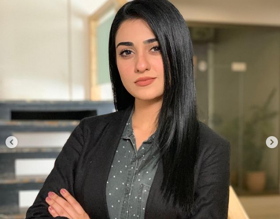 Sara Khan joins Tik Tok, criticized by social media users