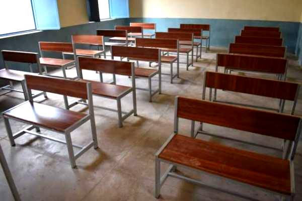 کورونا وائرس، خیبرپختونخواہ کے 9 اضلاع میں سکول بند کرنے کا فیصلہ