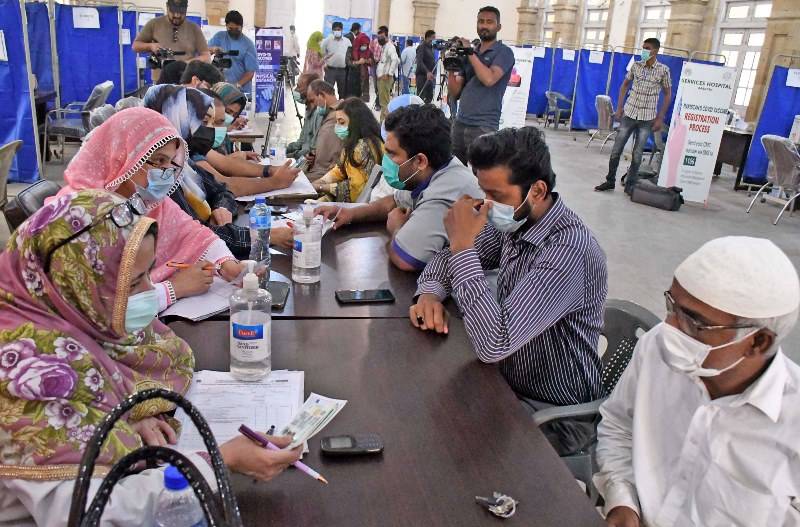  لاہوریوں کی اکثریت کورونا وائرس کی برطانوی قسم کا شکار ہوئی، یوایچ ایس 