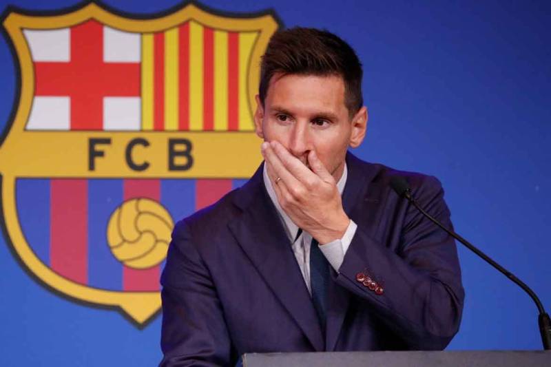 لیونل میسی نے مشہور ہسپانوی فٹبال کلب بارسلونا کو خیر باد کہہ دیا