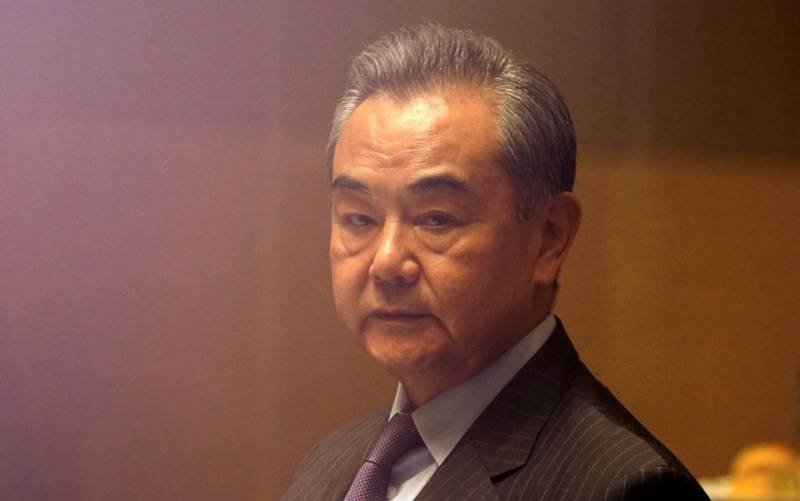 Chinese foreign minister tells top U.S. diplomat world must 'positively guide' Taliban