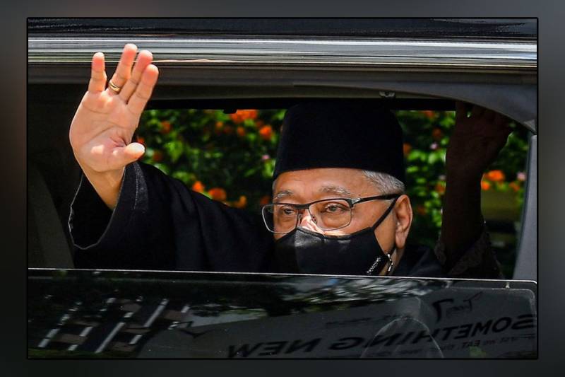 Malaysian PM in quarantine after contact with COVID-19 patient