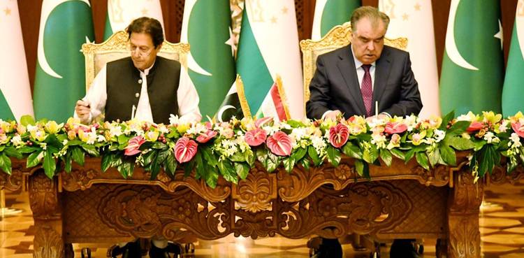 وزیر اعظم اور تاجک صدر میں رابطہ ،افغانستان کی صورتحال پر تبادلہ خیال