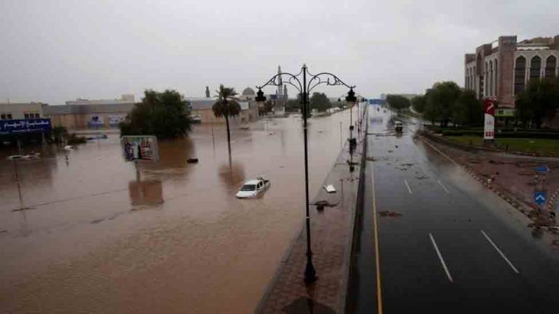 عمان، ایران میں سمندری طوفان سے 9 افراد جاں بحق