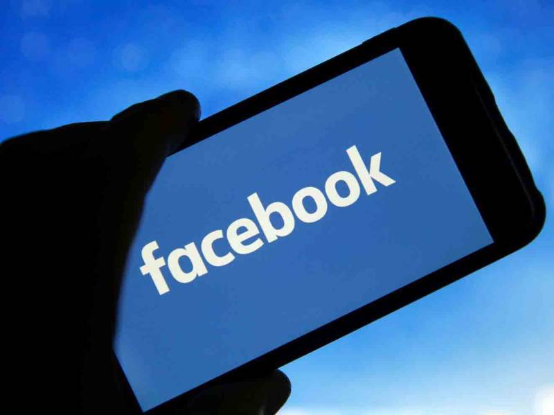 سروسز متاثر ہونے پر فیس بک کے حصص کی قیمت 5.5 فیصد گر گئی