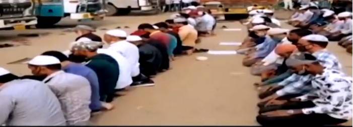 انتہا پسند ہندؤں کا نماز پڑھتے مسلمانوں پر ایک اور وار 