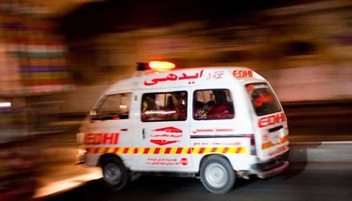 کراچی: نالے میں گیس بھرنے سے دھماکہ، 3 افراد زخمی