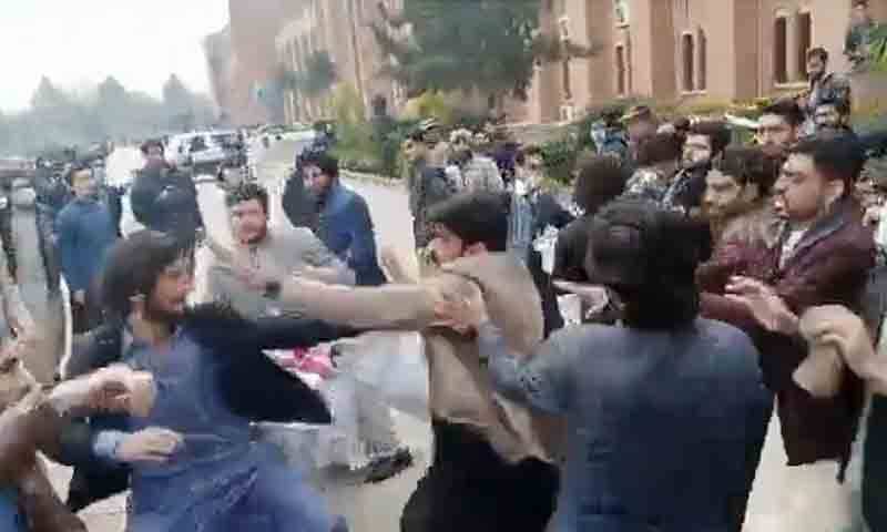 اسلامک یونیورسٹی میں طلبہ تنظیمیں لڑ پڑیں، متعدد زخمی