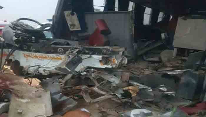 بہاولپور میں دو مسافر کوچز پس میں ٹکرا گئیں، 7 افراد جاں بحق