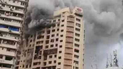 ممبئی: عمارت میں خوفناک آگ بھڑک اٹھی، 7 افراد ہلاک متعدد زخمی