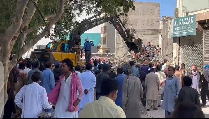 کراچی میں زیرتعمیر عمارت گر گئی، ایک مزدور جاں بحق 