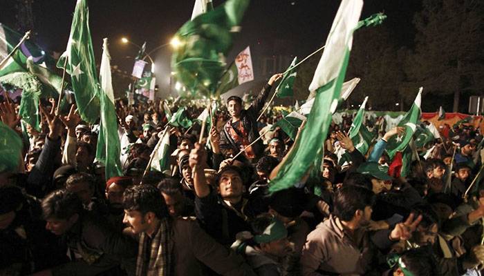 Long March in Islamabad, PPP, PTI, PMLN