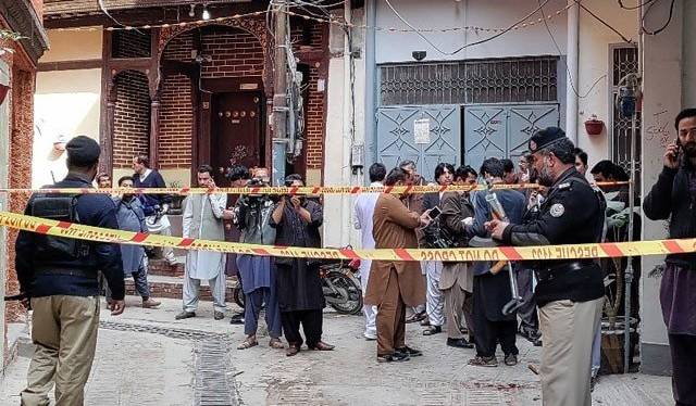 پشاور کی جامع مسجد میں خودکش حملہ کرنے والے دہشت گرد کی شناخت ہو گئی، حکومت کا دعویٰ 