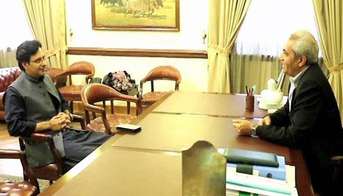 مونس الٰہی کی گورنر پنجاب سے ملاقات، وزیراعلیٰ پنجاب کے انتخاب پر تبادلہ خیال